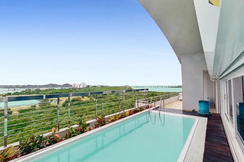 Blue Marine Penthouse in Maho, Saint Martin — photo 2