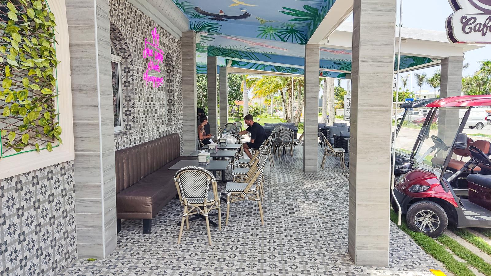 Large 2 Bedroom Beach Front Rental In Uvero Alto - Long Term Only — photo 5