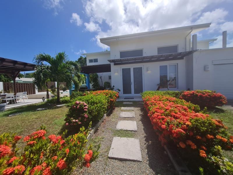 The White House, McKinnon's, Antigua — photo 2