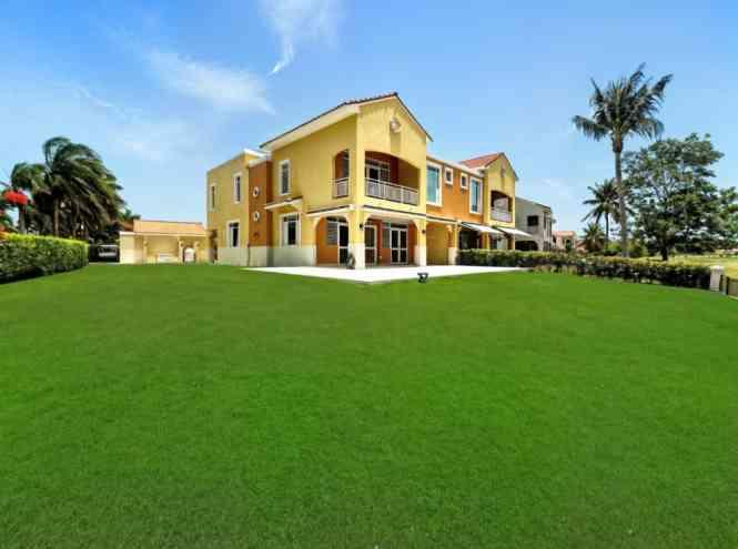 Townhouse for sale in Humacao, Puerto Rico — photo 1