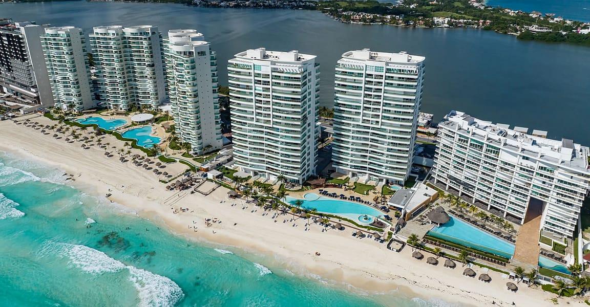 3 Bedroom Beachfront Apartment for Sale, Portofino, Cancun, Mexico — photo 3
