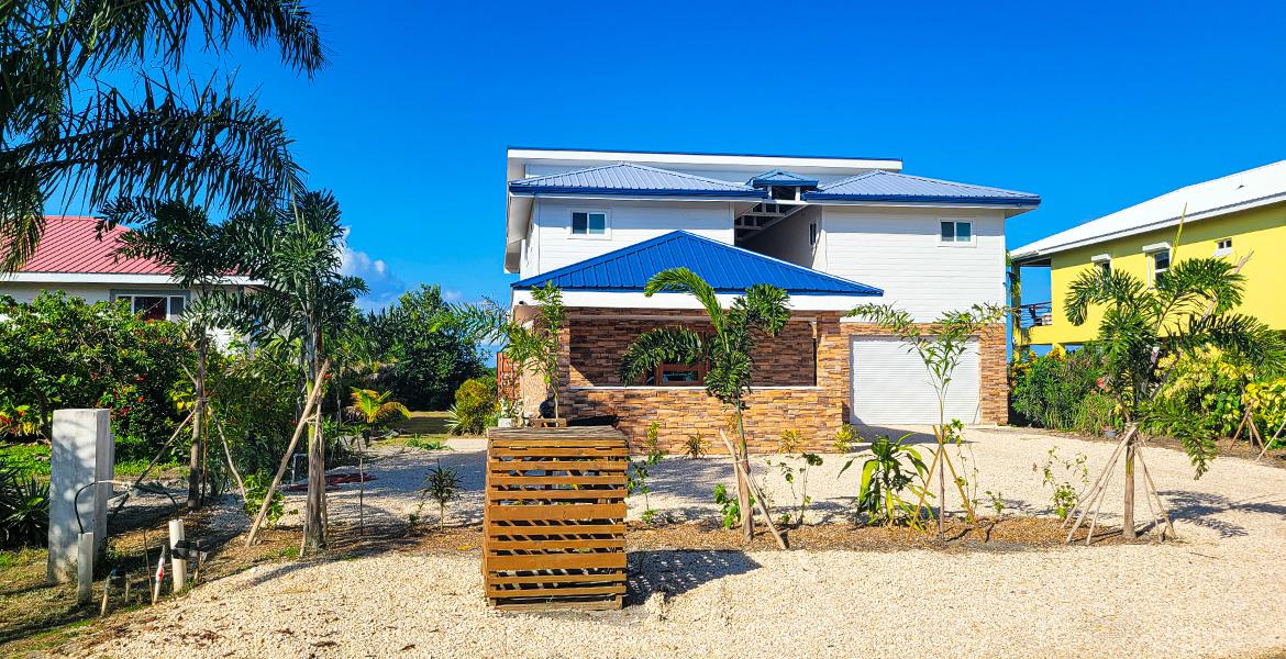 Stunning Waterfront Home in the Marina Community of Vista Cove — photo 2