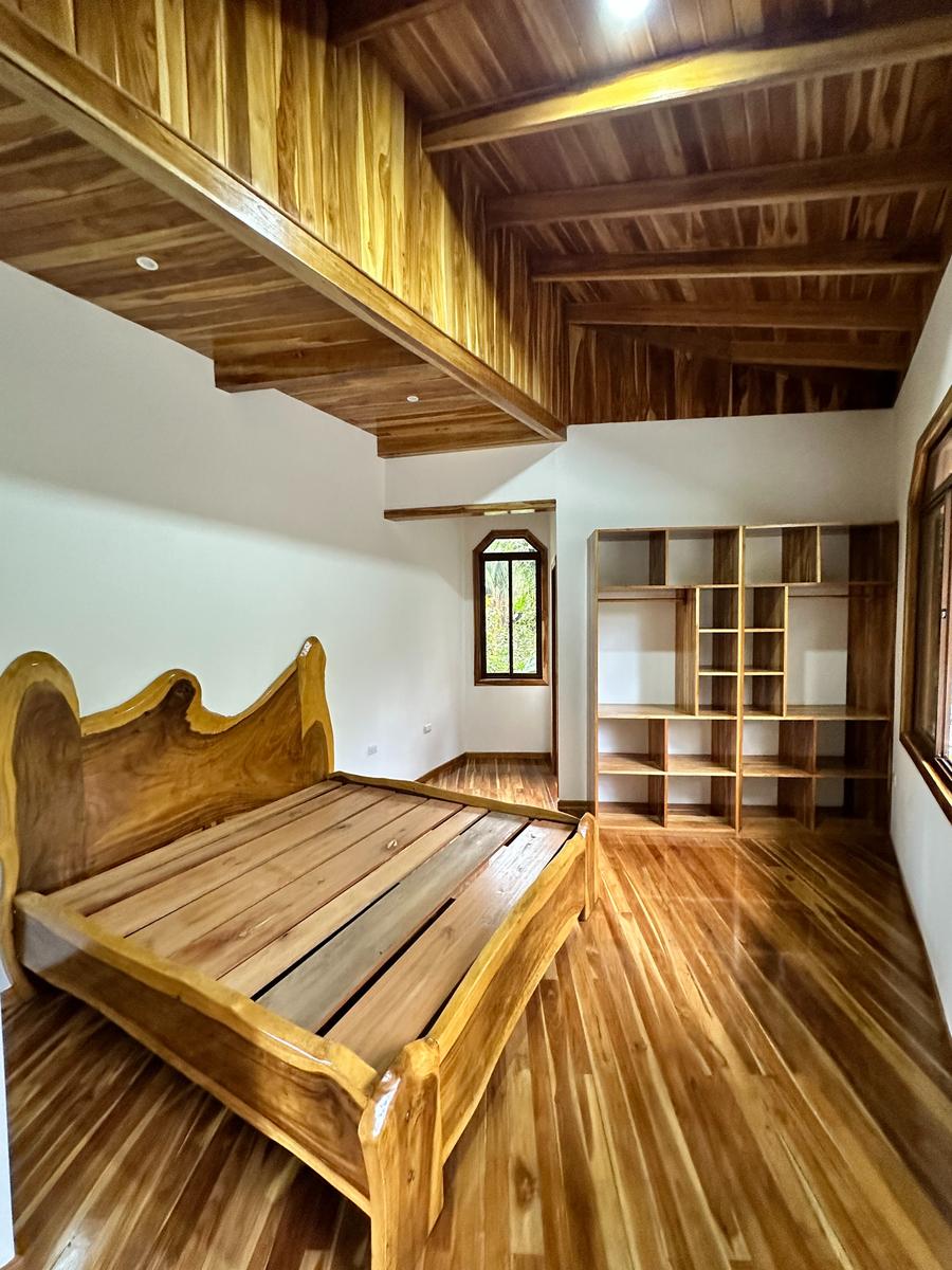 5 Bedroom Home for Sale, Las Tumbas, Dominical, Puntarenas, Costa Rica — photo 4