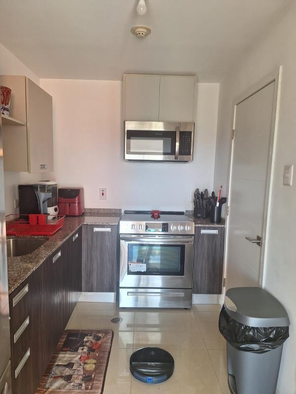 3 Bedroom 2.5 Bathroom Enclave Apartment For Sale — photo 4