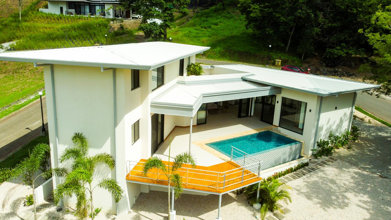 5 Bedroom Home for Sale in Senderos, Tamarindo, Costa Rica — photo 2