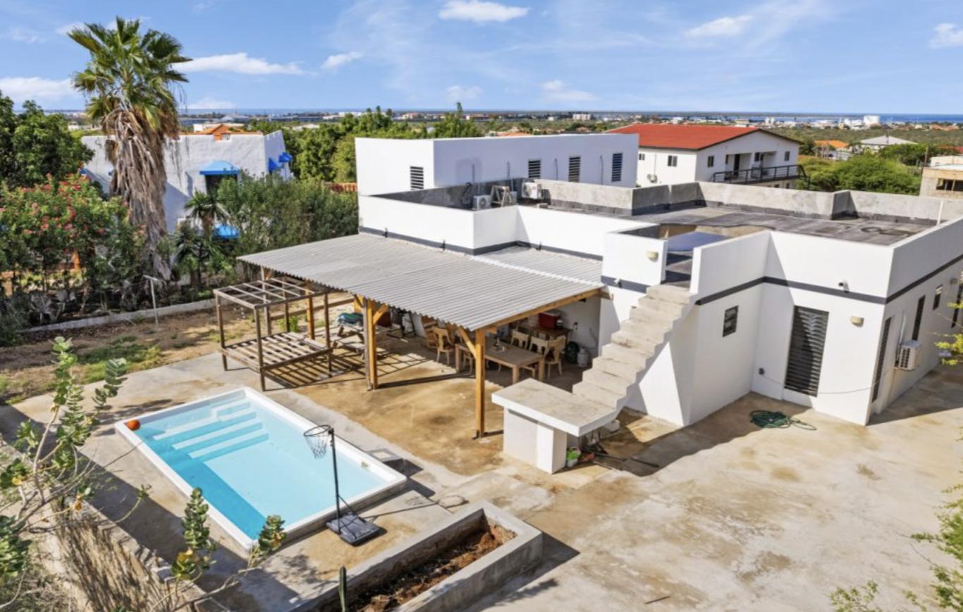 BONAIRE ISLAND Nawati Residence with Two Apartments — photo 1