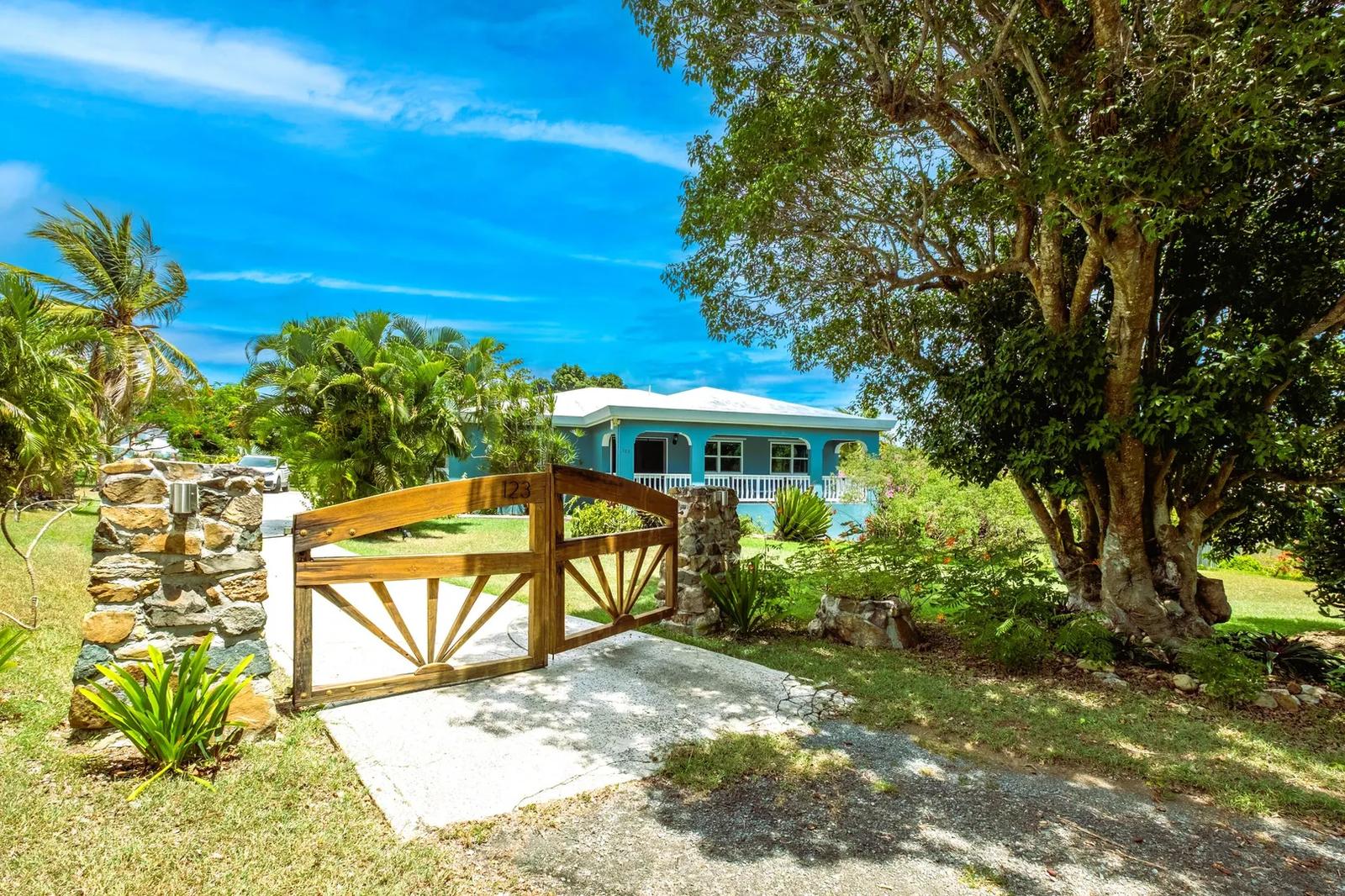 2 Beds 2 Baths 1,700 Sqft Home at 123 St. George Pr — photo 2