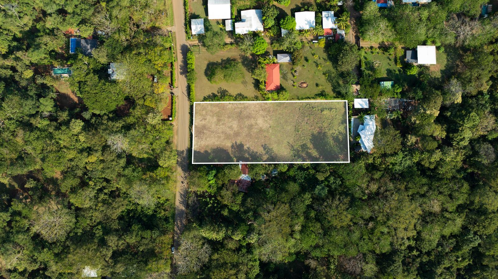 4,040 Sq M mixed use lot for sale in Avellanas, Guanacaste — photo 3