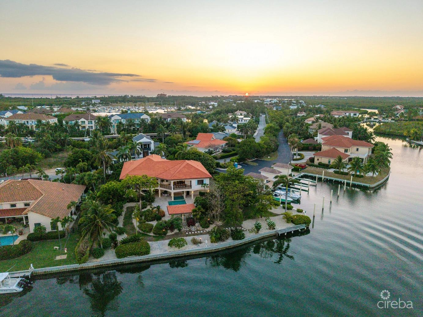 5 bedroom property for sale - The Dock House A Vista Del Mar & Yacht Club Signature Residence — photo 2