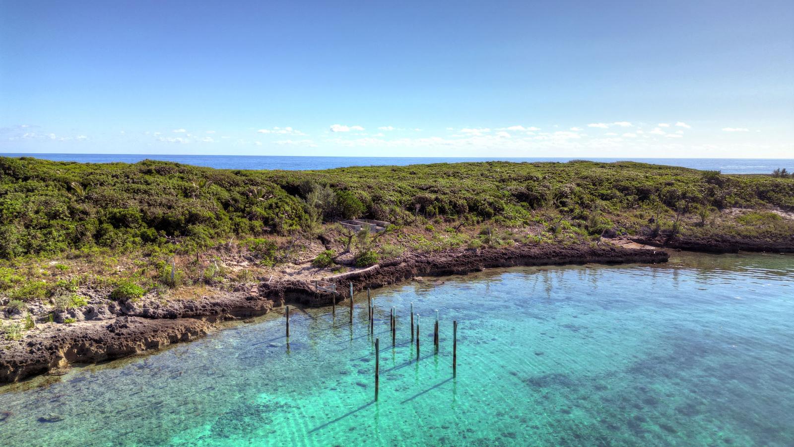2.39 Acres Seafront Property On The Bluffs Of Tilloo — photo 3