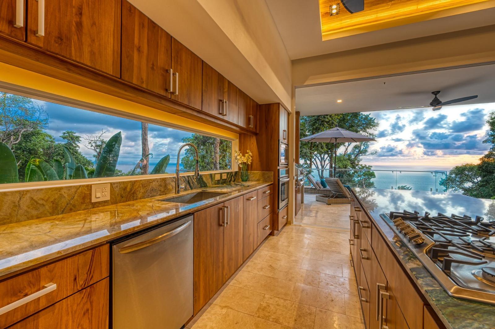 4 Bedroom Luxury Villa for Sale in Escaleras, Dominical — photo 3