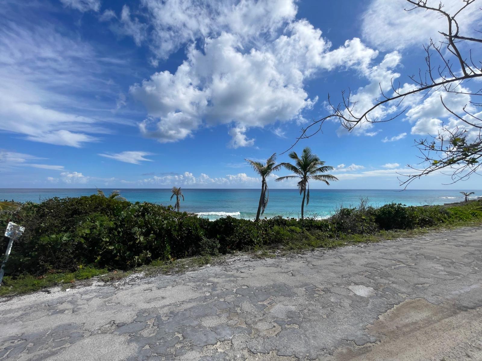 182 Ocean View Drive — photo 1