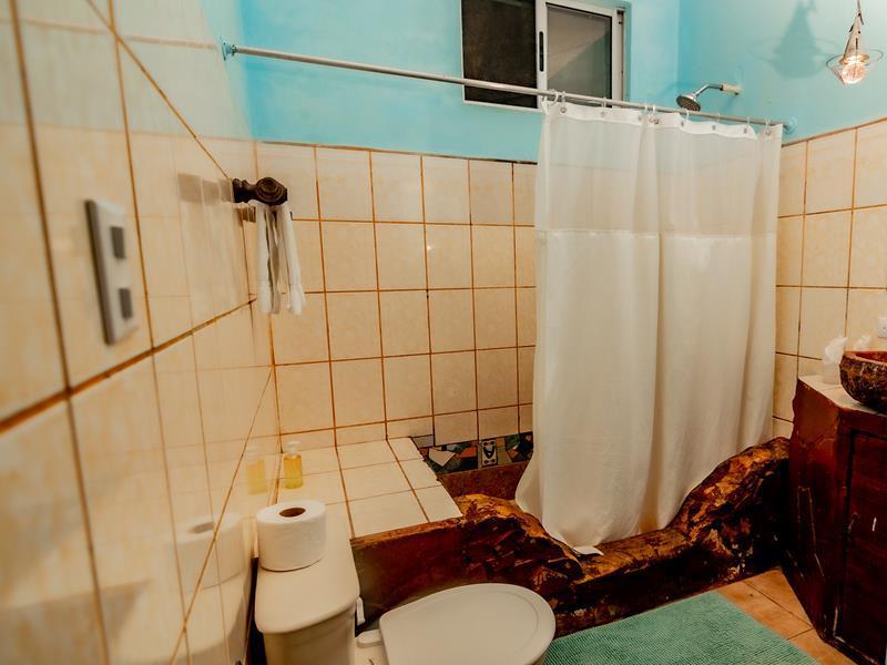 10 Bedroom Hotel for Sale, Manuel Antonio, Puntarenas, Costa Rica — photo 4