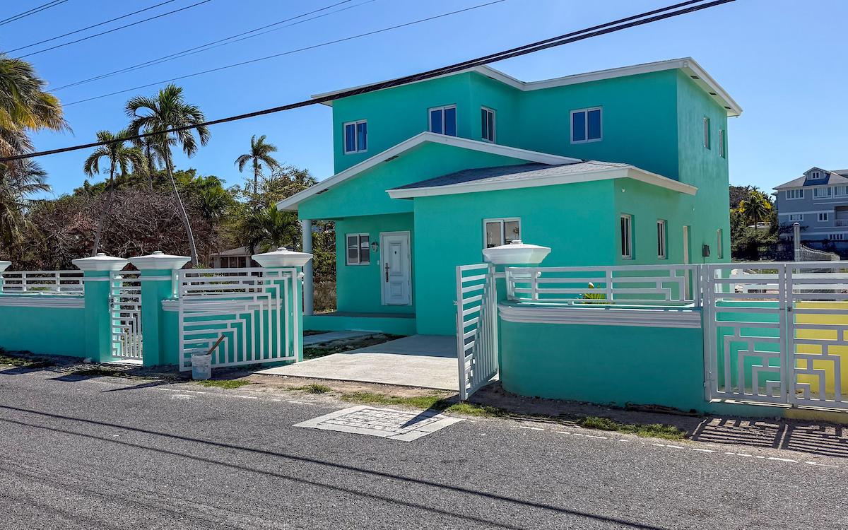 3 Bedroom House for Sale, Eastern Road, New Providence, Bahamas — photo 2