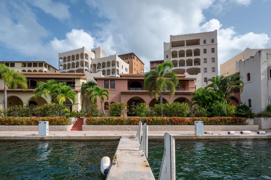 Porto Cupecoy Waterfront 2BR Condo — photo 1