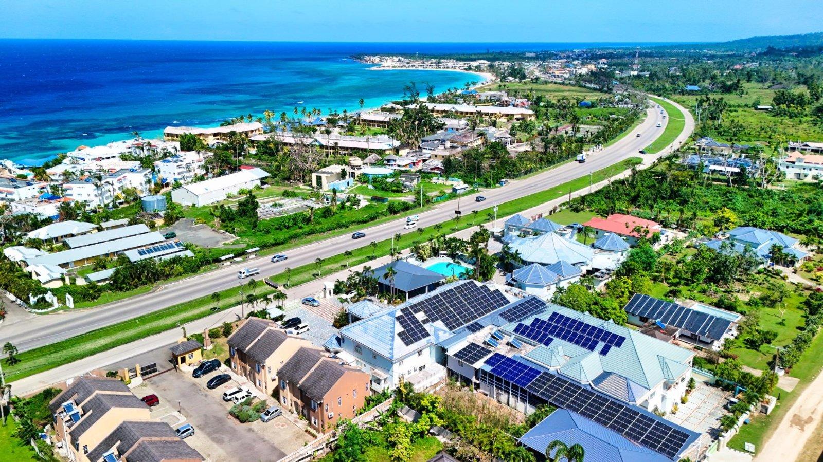 42-Room Hotel for Sale, Runaway Bay, Jamaica — photo 2