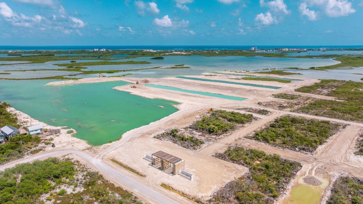 Waterfront Canal Lots with Financing Ambergris Caye — photo 3