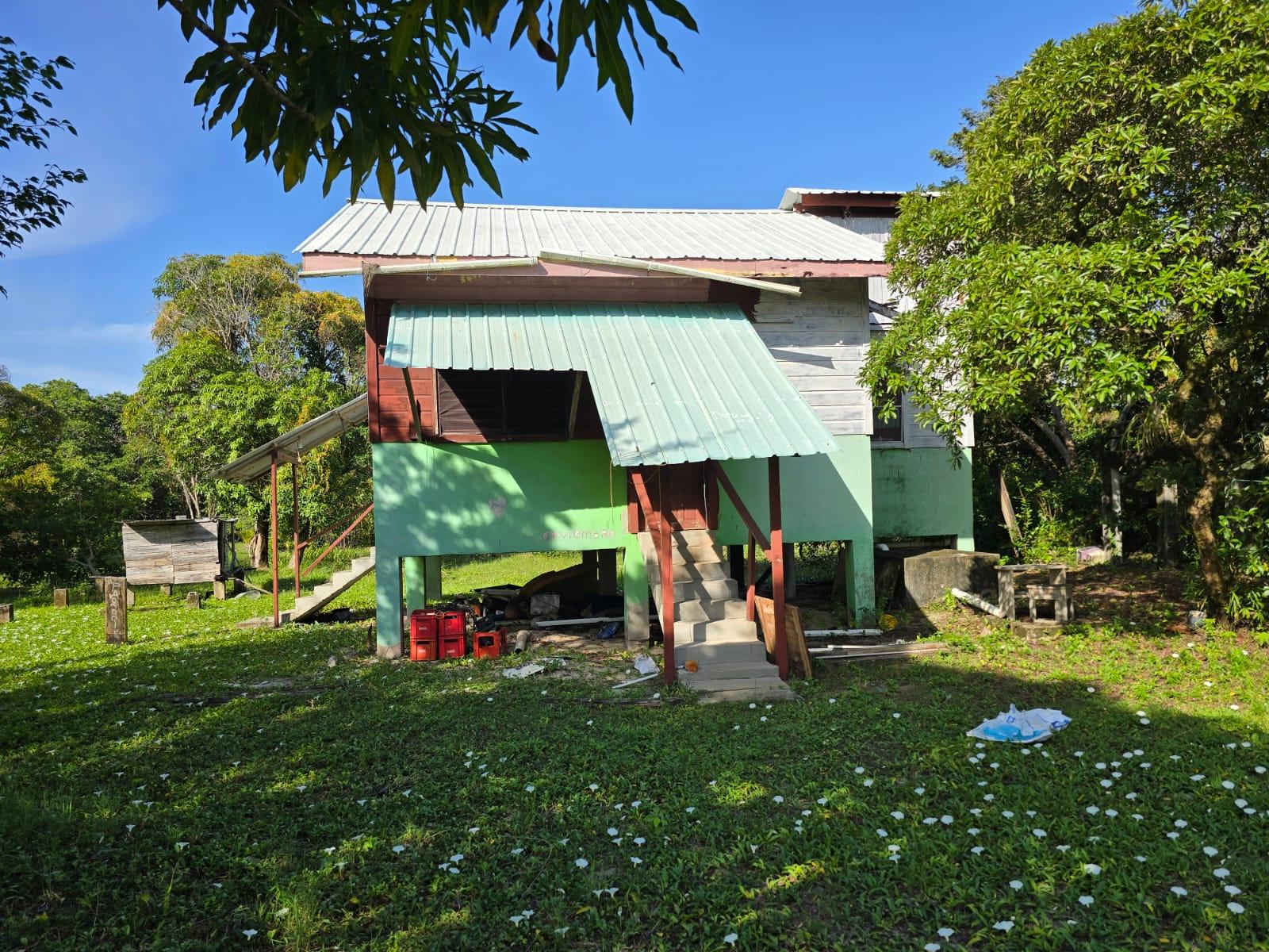 10 acres in Glorious Punta Ycacos — photo 1