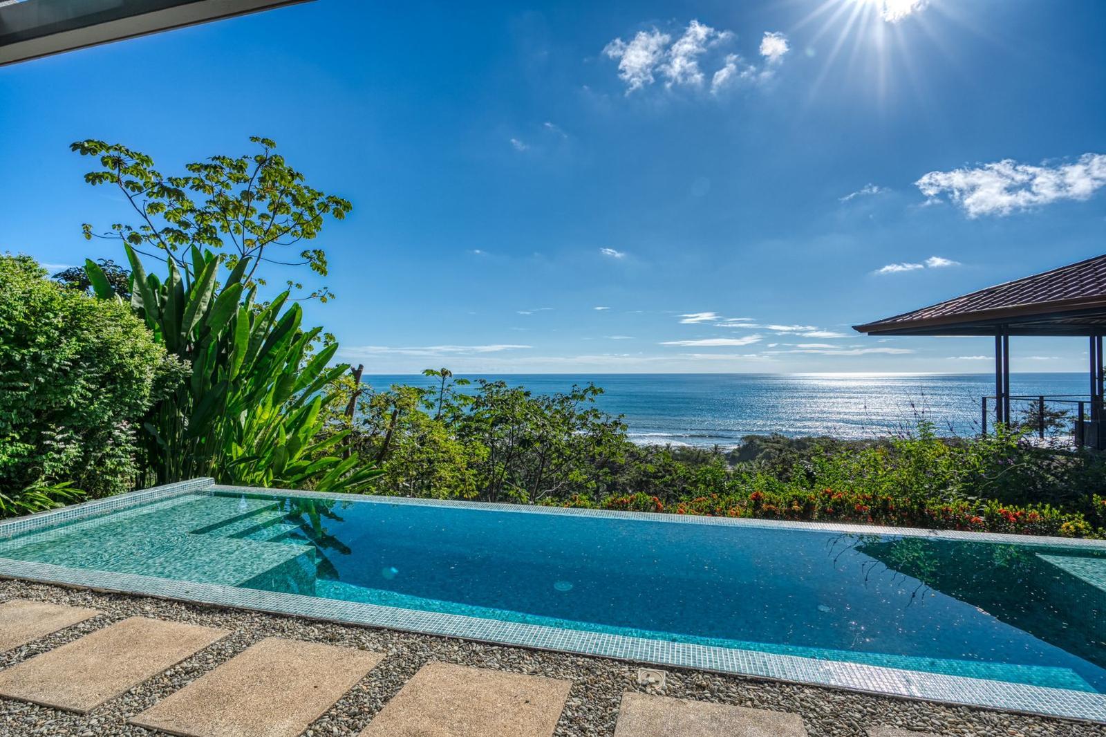 3 Bedroom Home for Sale, Ayacucho, Dominical, Puntarenas, Costa Rica — photo 2
