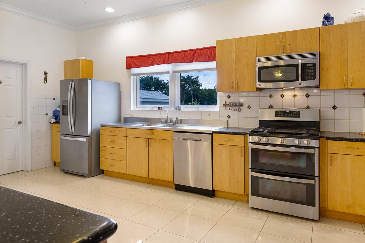 4-bedroom house in Bahama Reef Yacht and Country Club, Grand Bahama — photo 5