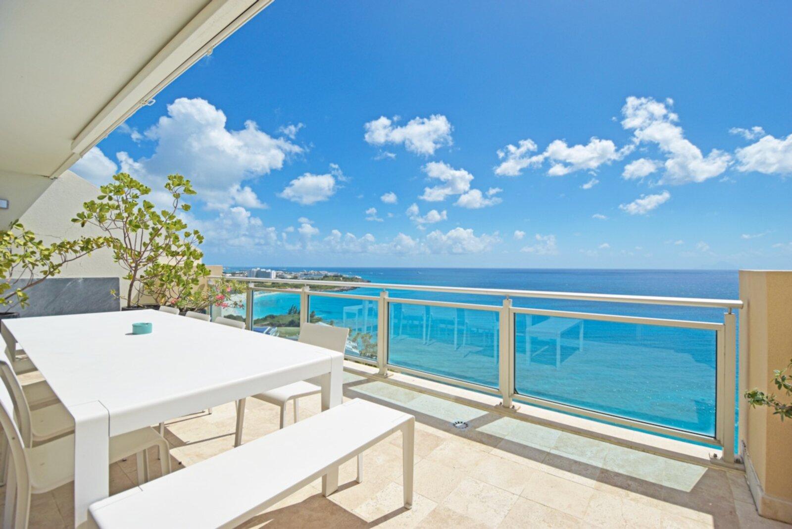 5 Bedroom Beachfront Penthouse for Sale, The Cliff, Cupecoy, St Maarten — photo 1