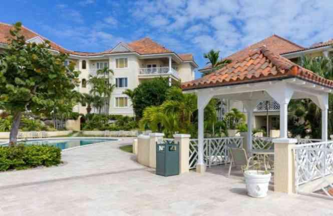 4 Bedroom Apartment for Sale in Paradise Island, Bahamas — photo 2