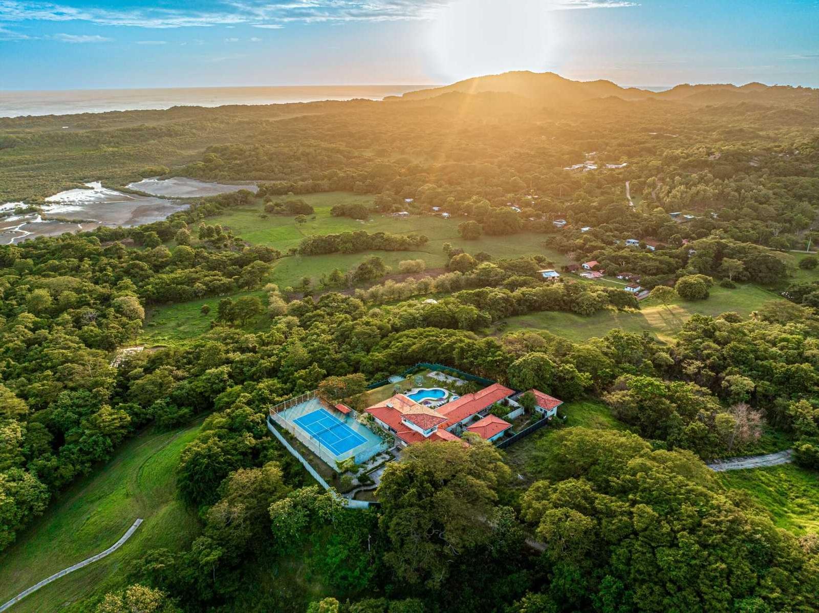 7 Bedroom Luxury Villa for Sale, Playa Grande, Tamarindo, Guanacaste, Costa Rica — photo 4