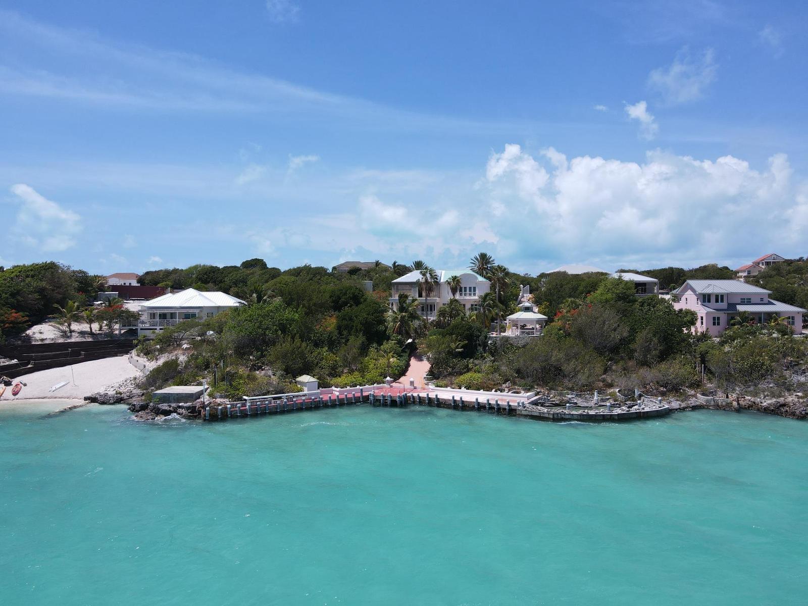Waterfront Vacant Lot in Chalk Sound — photo 1