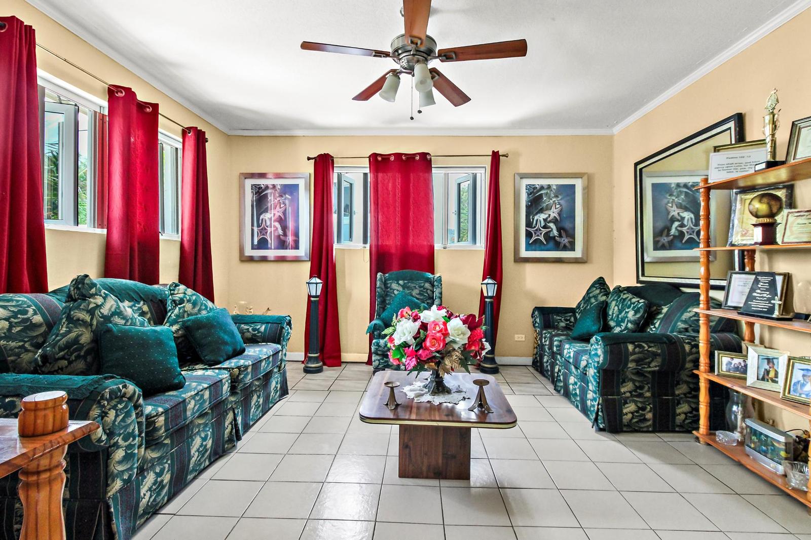5 Bedroom Residence for Sale in Nassau, The Bahamas — photo 3