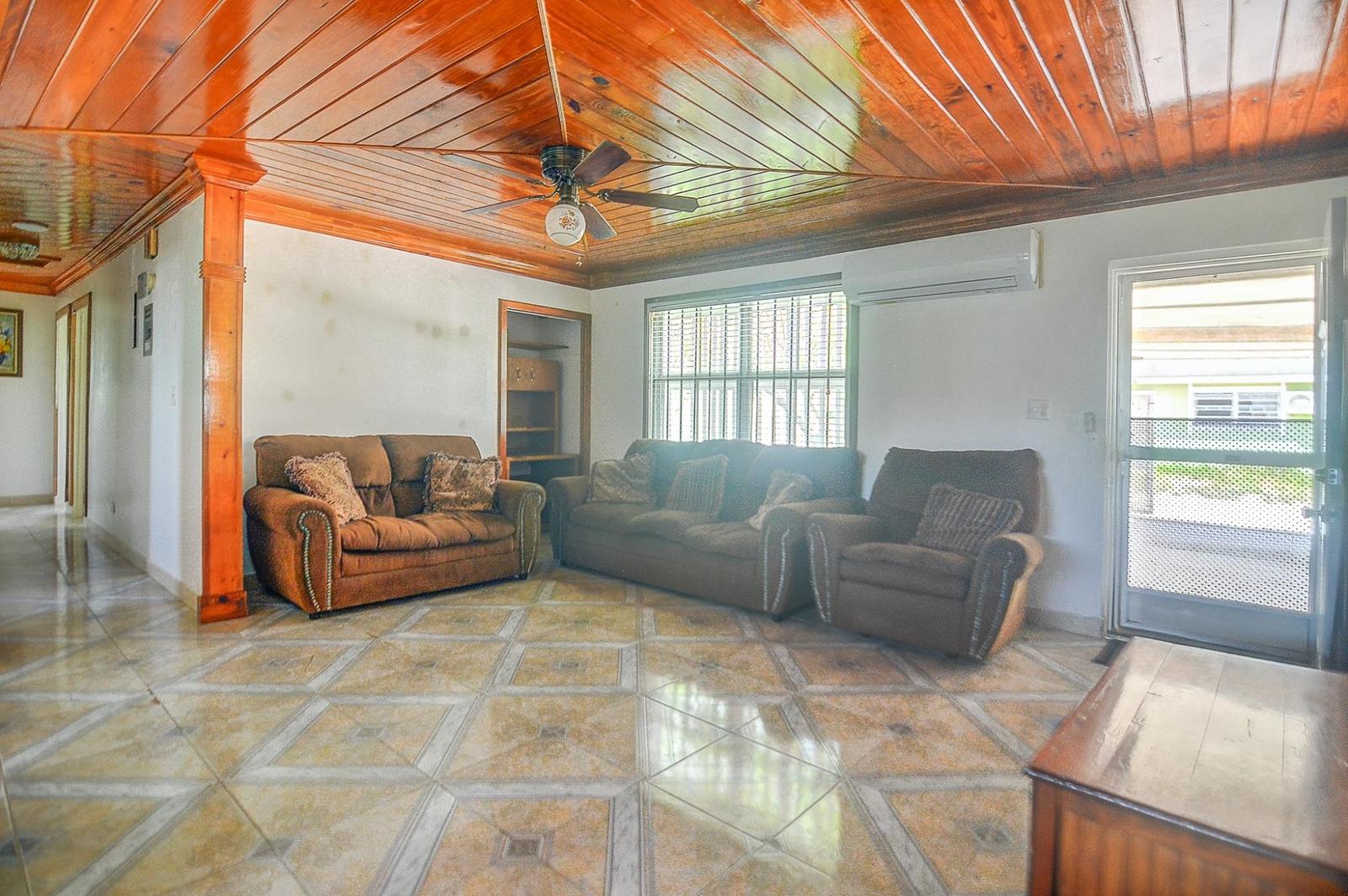 3 bedroom Residence for sale — 9 SEA LINK DRIVE in Nassau / New Providence, The Bahamas — photo 4