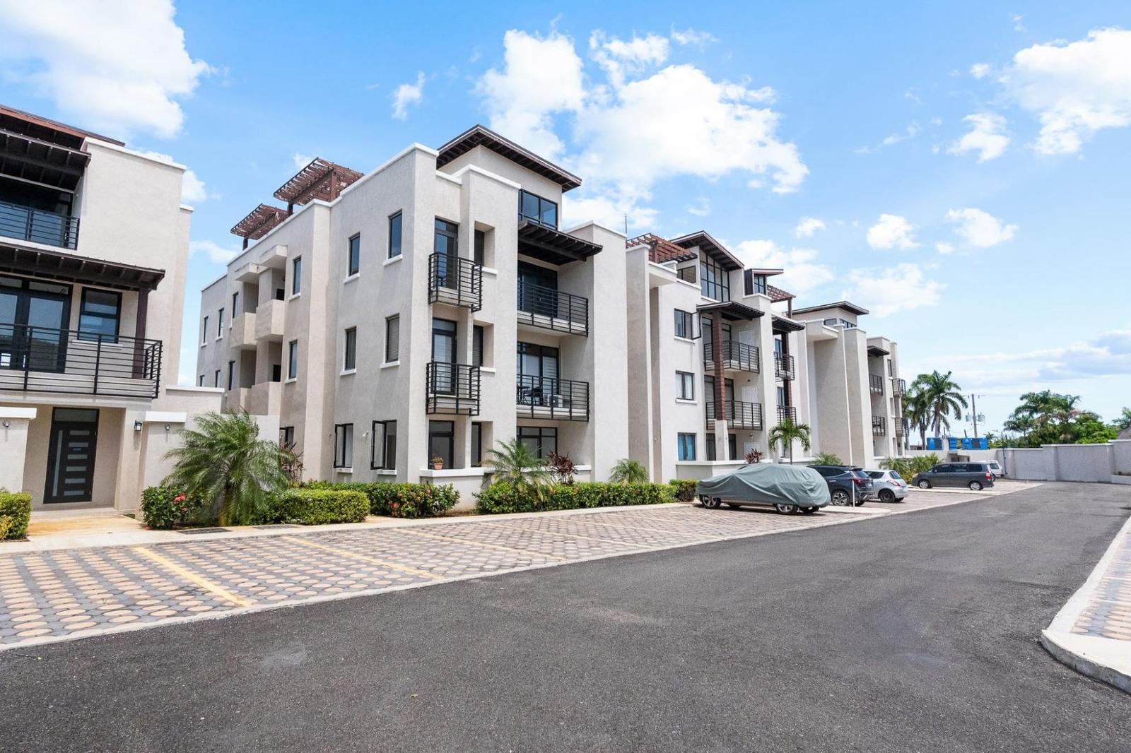 2 Bedroom Condo for Sale, Surreal at the Sugar Mill, Ironshore, Montego Bay, Jamaica — photo 2