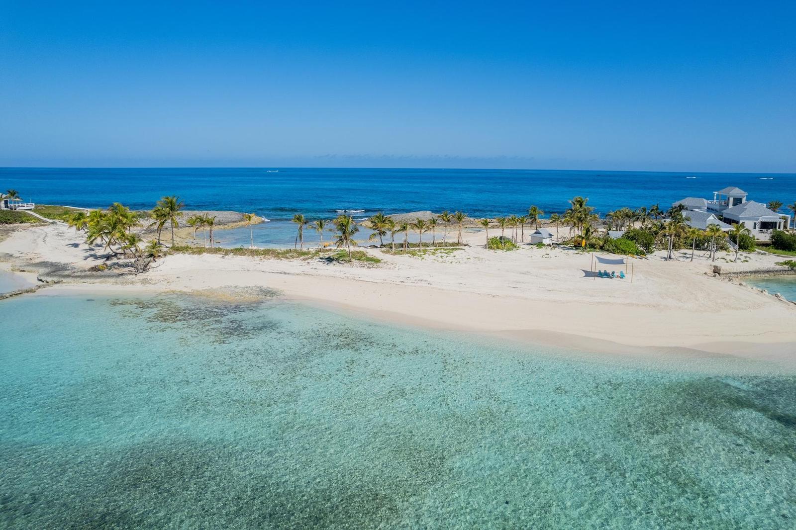 7 bedroom Residence for sale — ISLAND OASIS in Abaco Islands, The Bahamas — photo 2