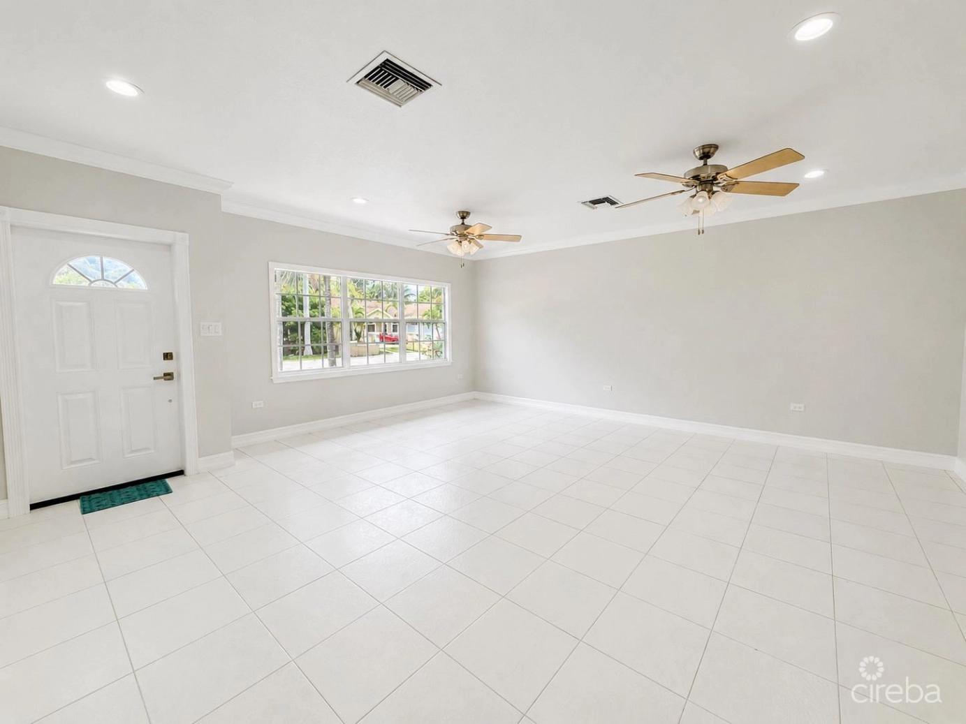 3 bedroom property for sale — Savannah Meadows — photo 4