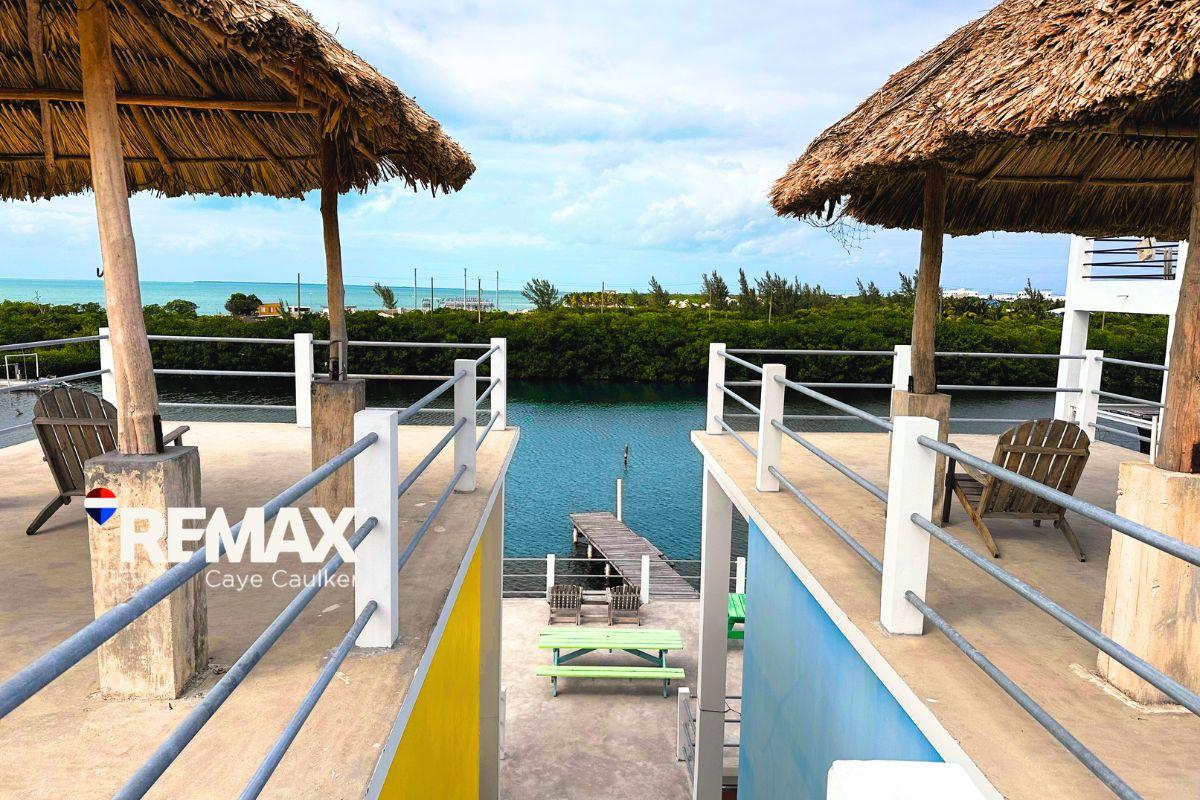 NORTH CAYE CAULKER LAGOON FRONT PROPERTY WITH STRONG INCOME POTENTIAL — photo 4
