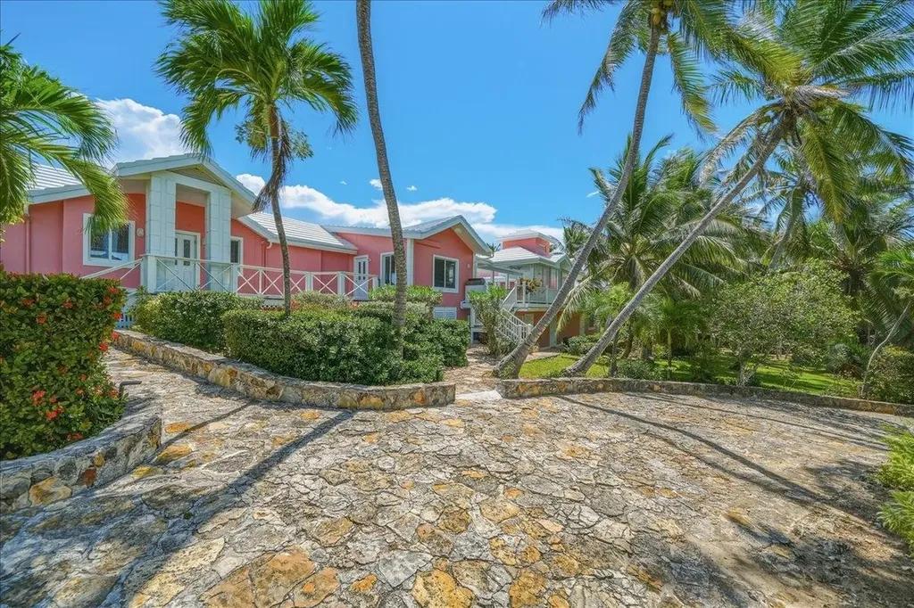 Four Winds Beach House, 4-bedroom villa in Exuma — photo 2