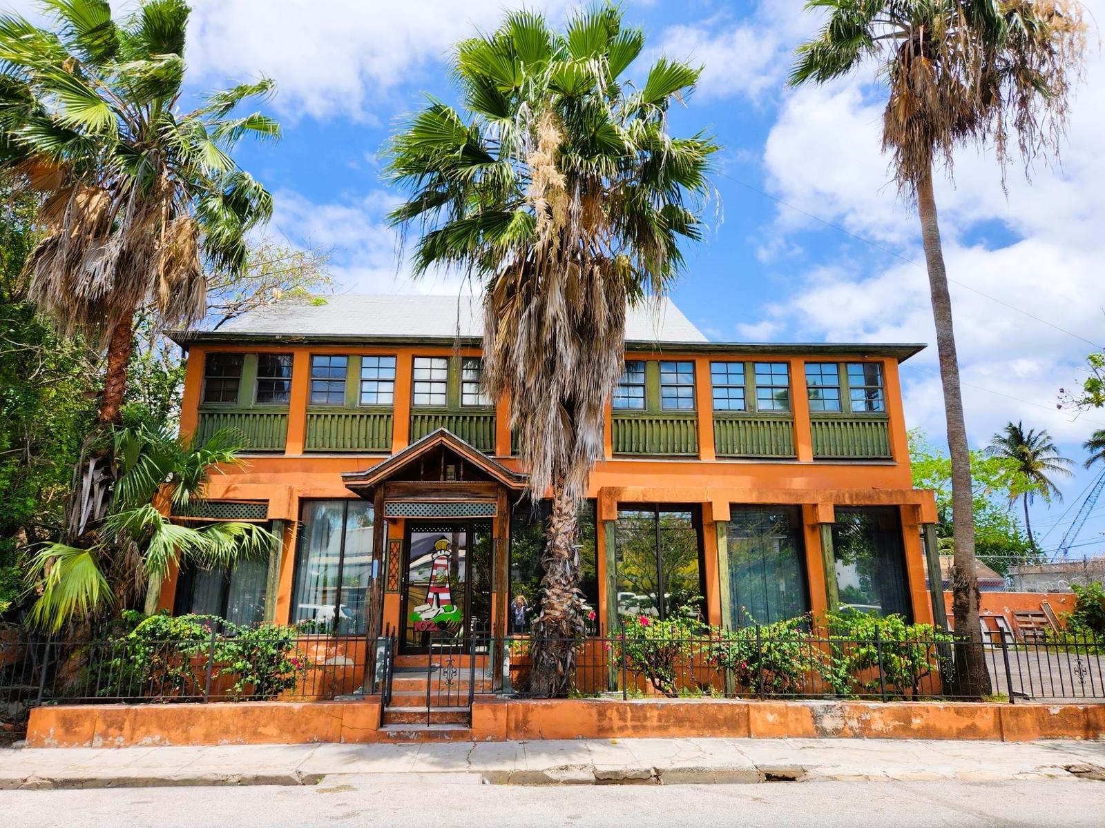 #76 Dowdeswell St, Property Centrally Located - Mls 624, Downtown, Bahamas — photo 1