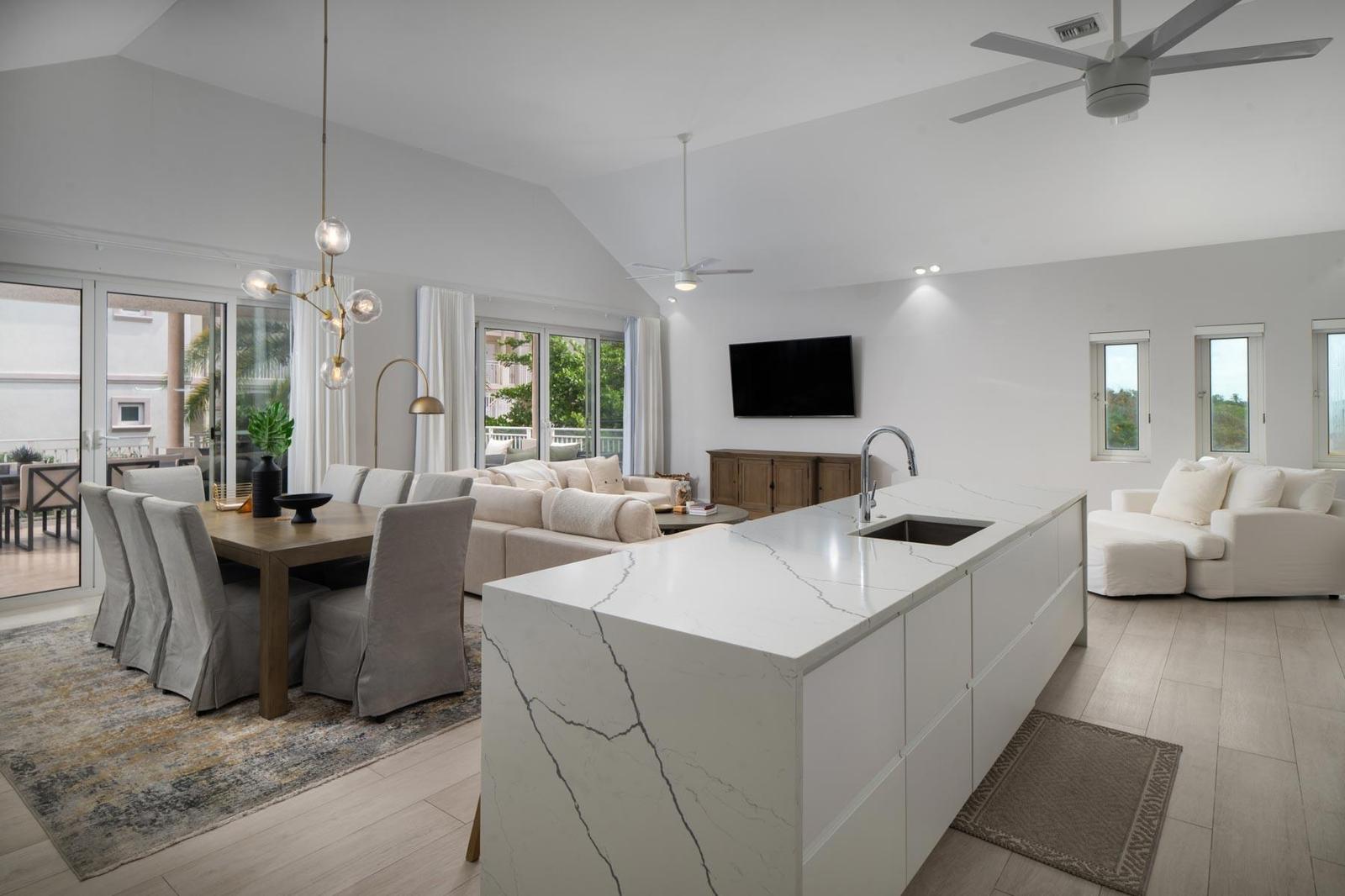 2-bedroom condo in Turtle Cove, Providenciales — photo 2